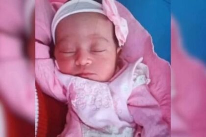 Corpo da bebê foi encontrado enrolado em uma sacola de plástico dentro de um armário - (crédito: Reprodução/Redes sociais)