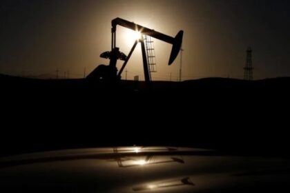 Bomba de petróleo na Califórnia, EUA • Reuters