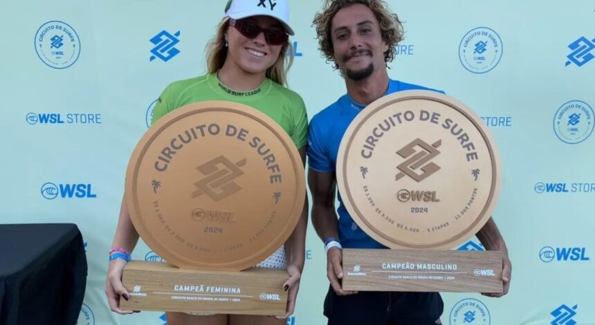 Laura Raupp e Mateus Sena campeões do Circuito Banco do Brasil de Surfe 2024 • WSL/Aleko Stergiou