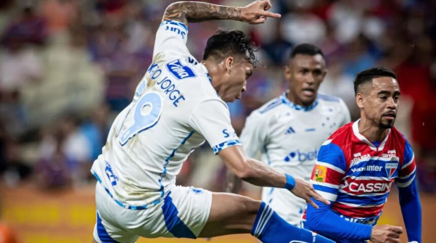 Kaio Jorge durante Fortaleza x Cruzeiro pelo Brasileirão • Samuel Andrade